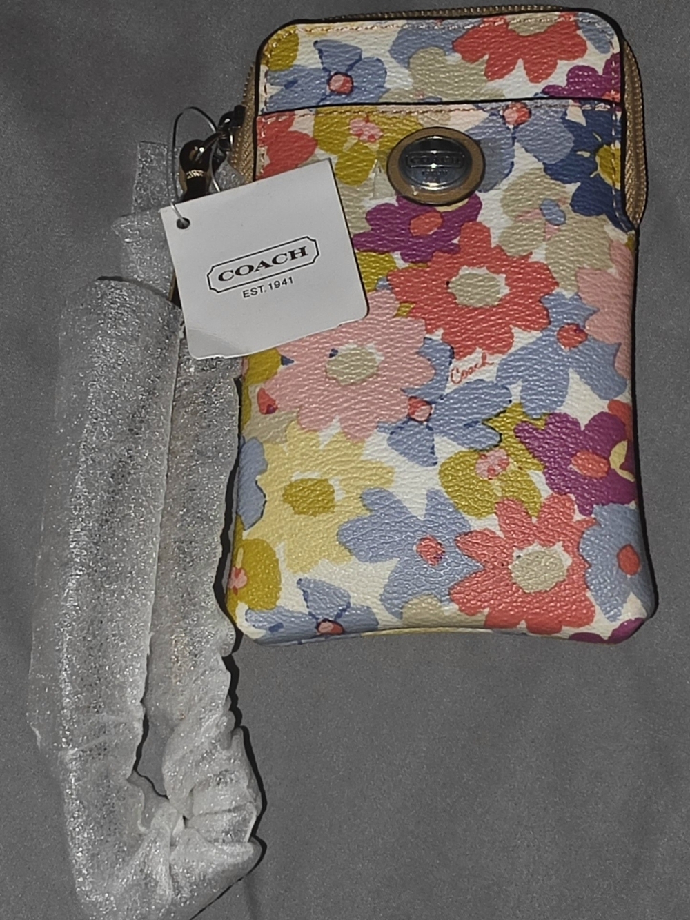 Coach Peyton Floral Wristlet- New.